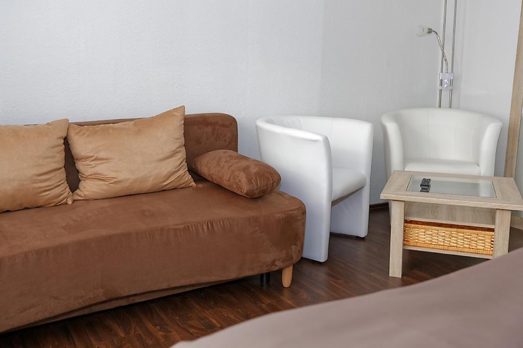 Hotel Huettl - Garni Worms Oda fotoğraf